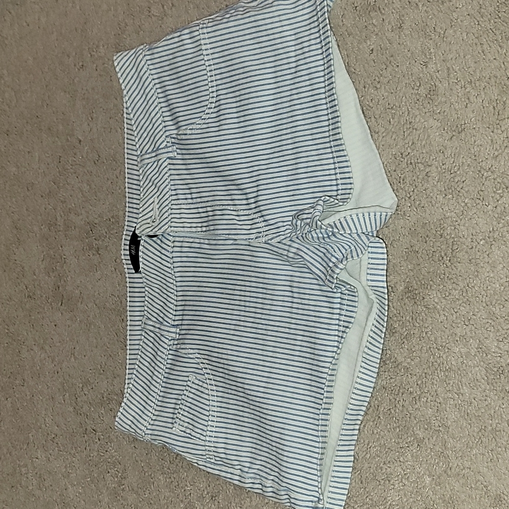 H&M size 6 Jean shorts